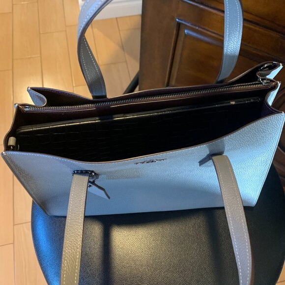 Charlie Carryall 28. 13.75’’L X 10’’H    Fit with a 13'' MacBook Air - Picture 12 of 13